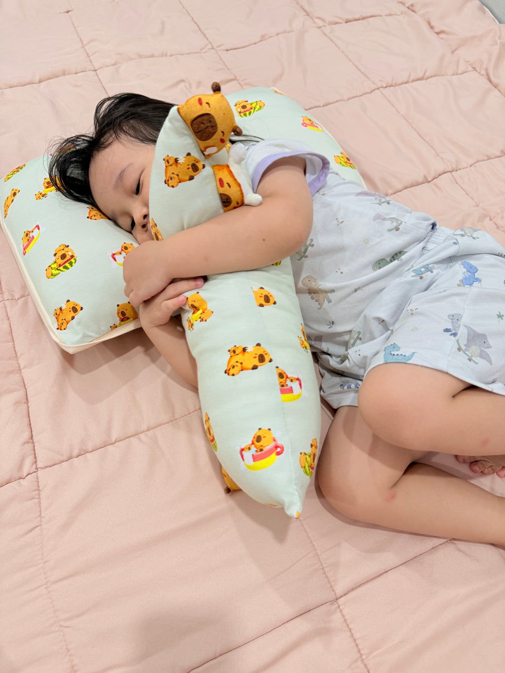 Snuggly Bamboo Pillow - Capybara Cuddle