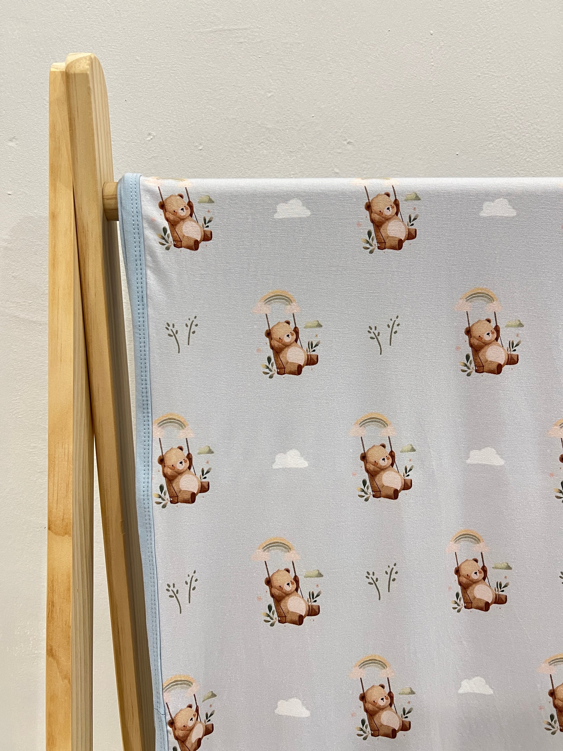 [Bamboo Blanket] Little Rainbow Bear