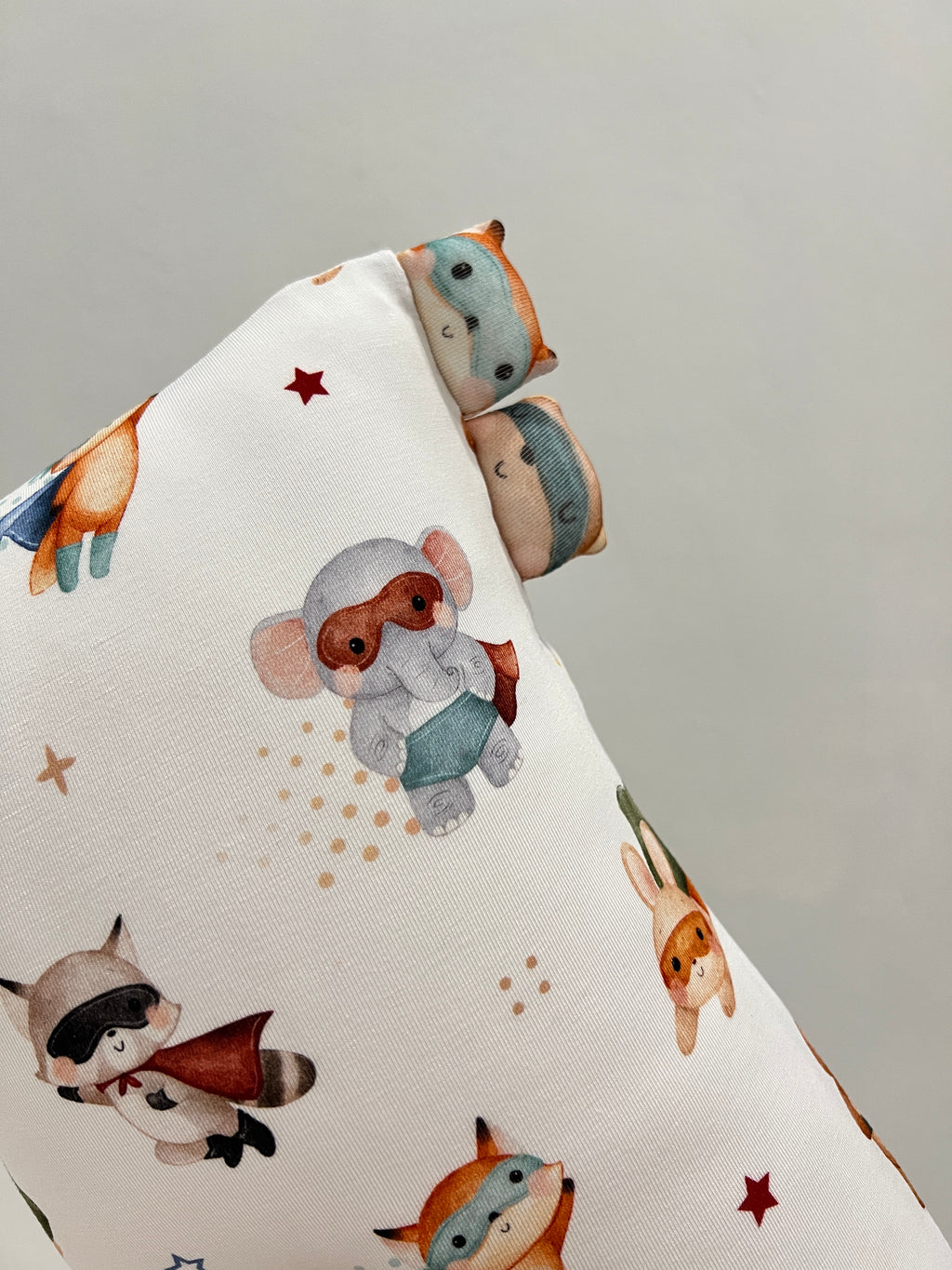 [Casing] Superhero